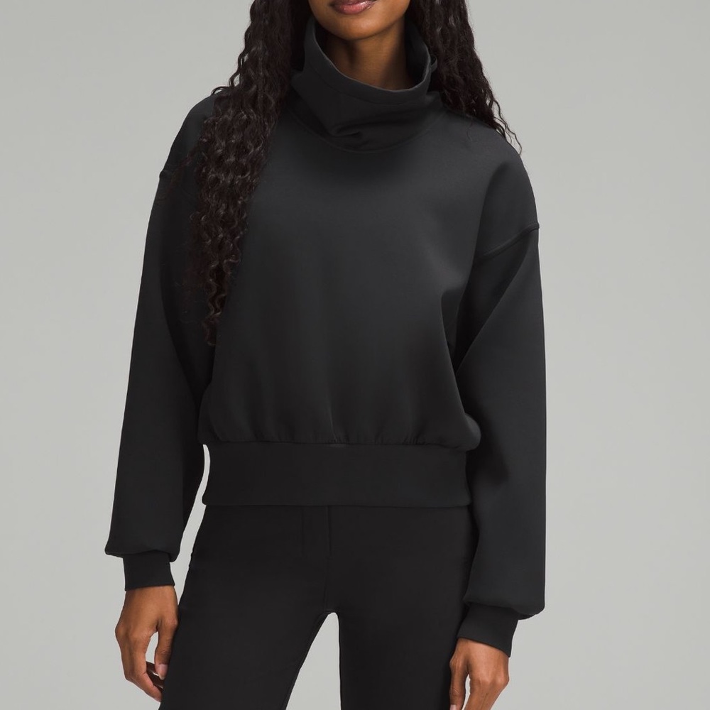 Lululemon Full Flourish Pullover